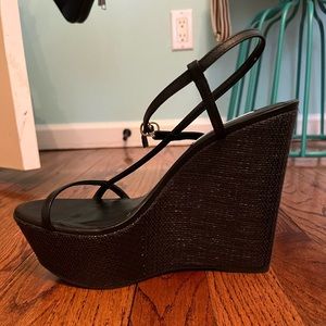 Steve Madden Wedges with textured bottom